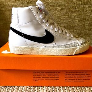 Nike Blazer Mid ‘77 Womens Size 8